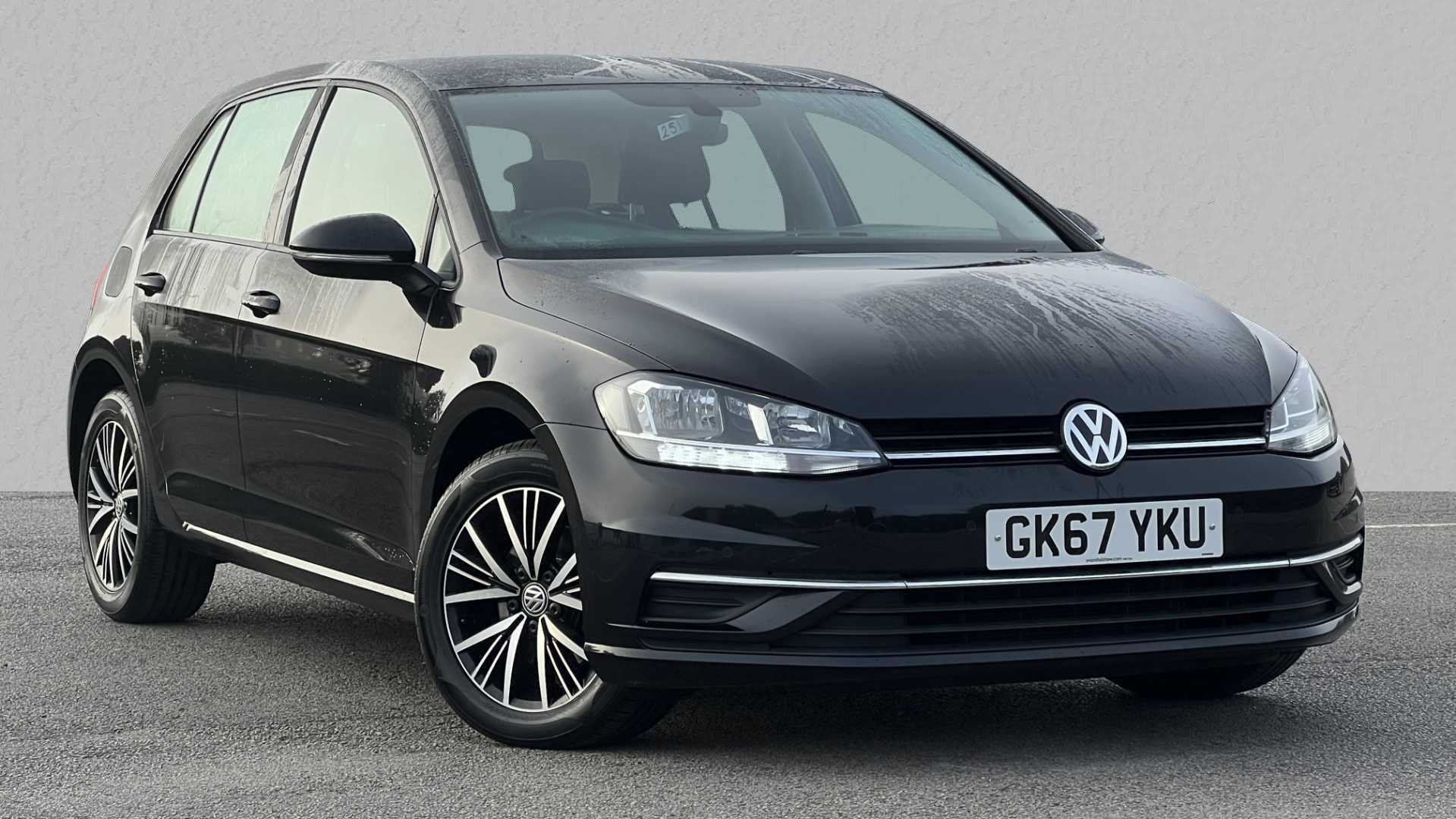 Main listing image - Volkswagen Golf