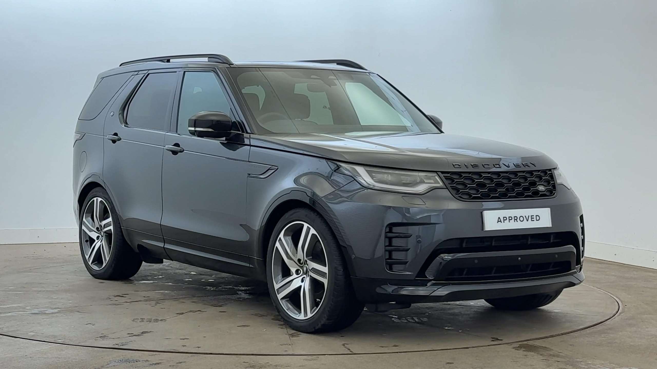 Main listing image - Land Rover Discovery