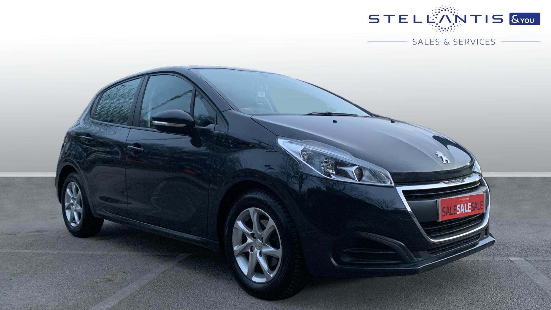 Main listing image - Peugeot 208