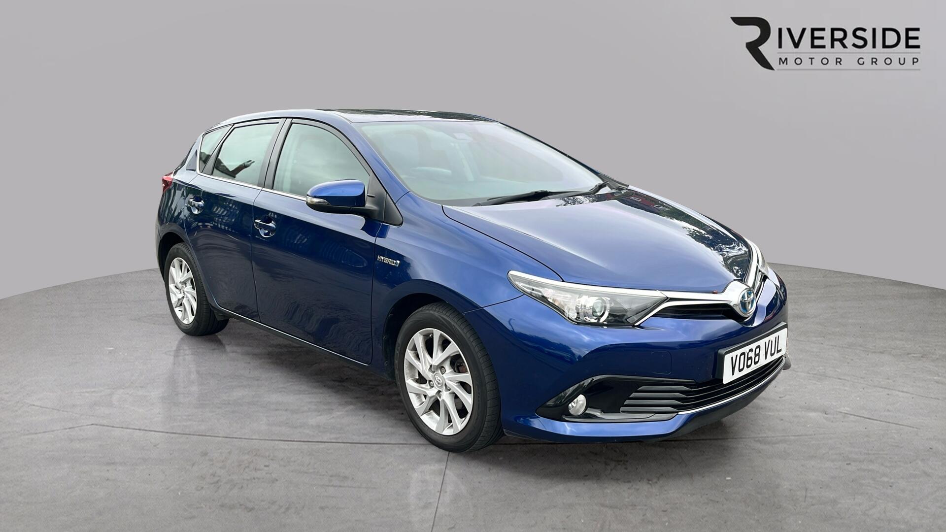 Main listing image - Toyota Auris