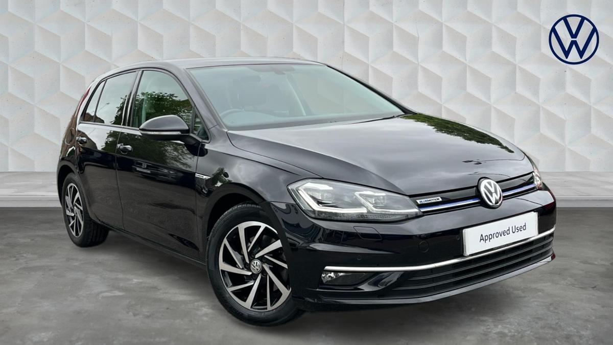 Main listing image - Volkswagen Golf