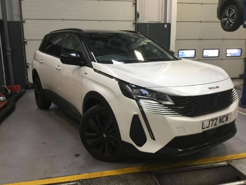 Main listing image - Peugeot 5008