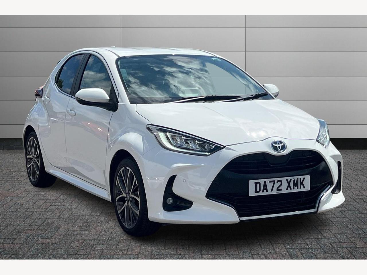 Main listing image - Toyota Yaris