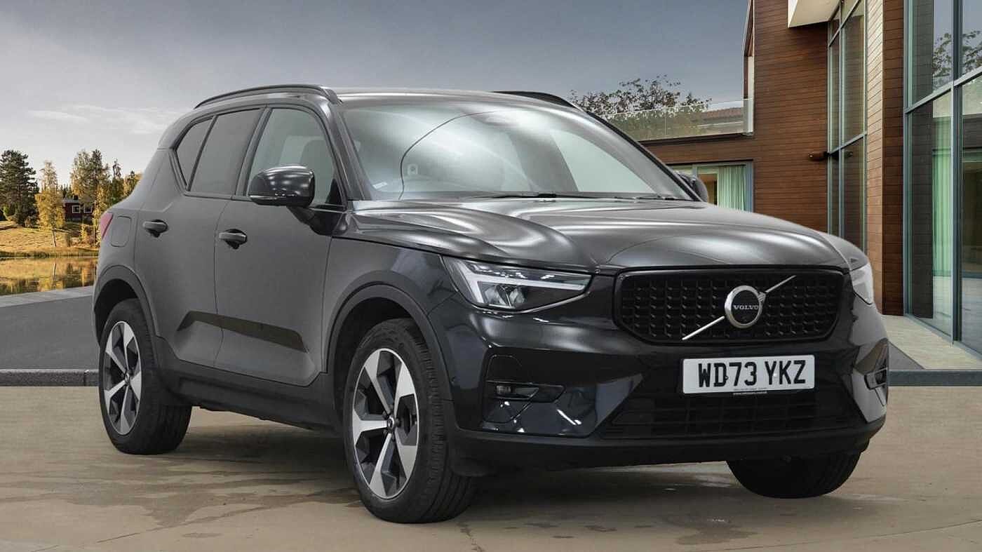 Main listing image - Volvo XC40