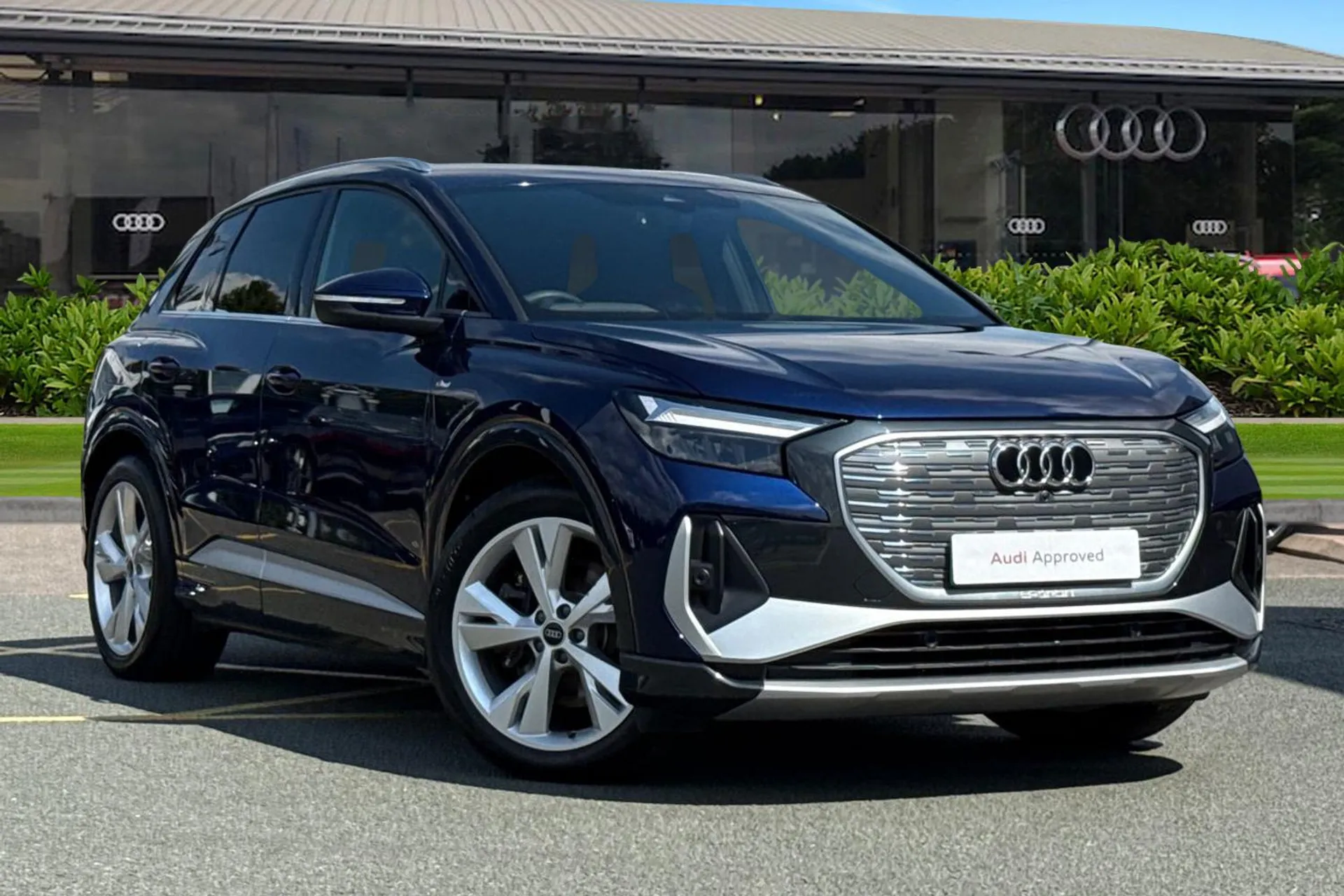 Main listing image - Audi Q4