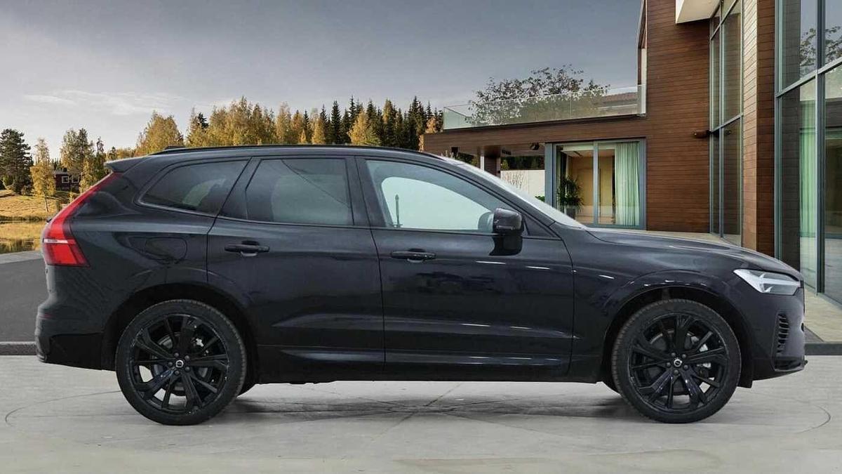 Main listing image - Volvo XC60