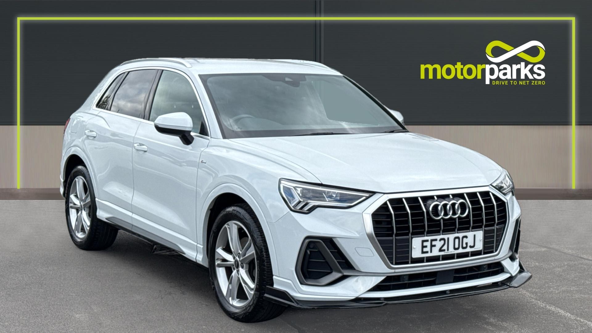 Main listing image - Audi Q3