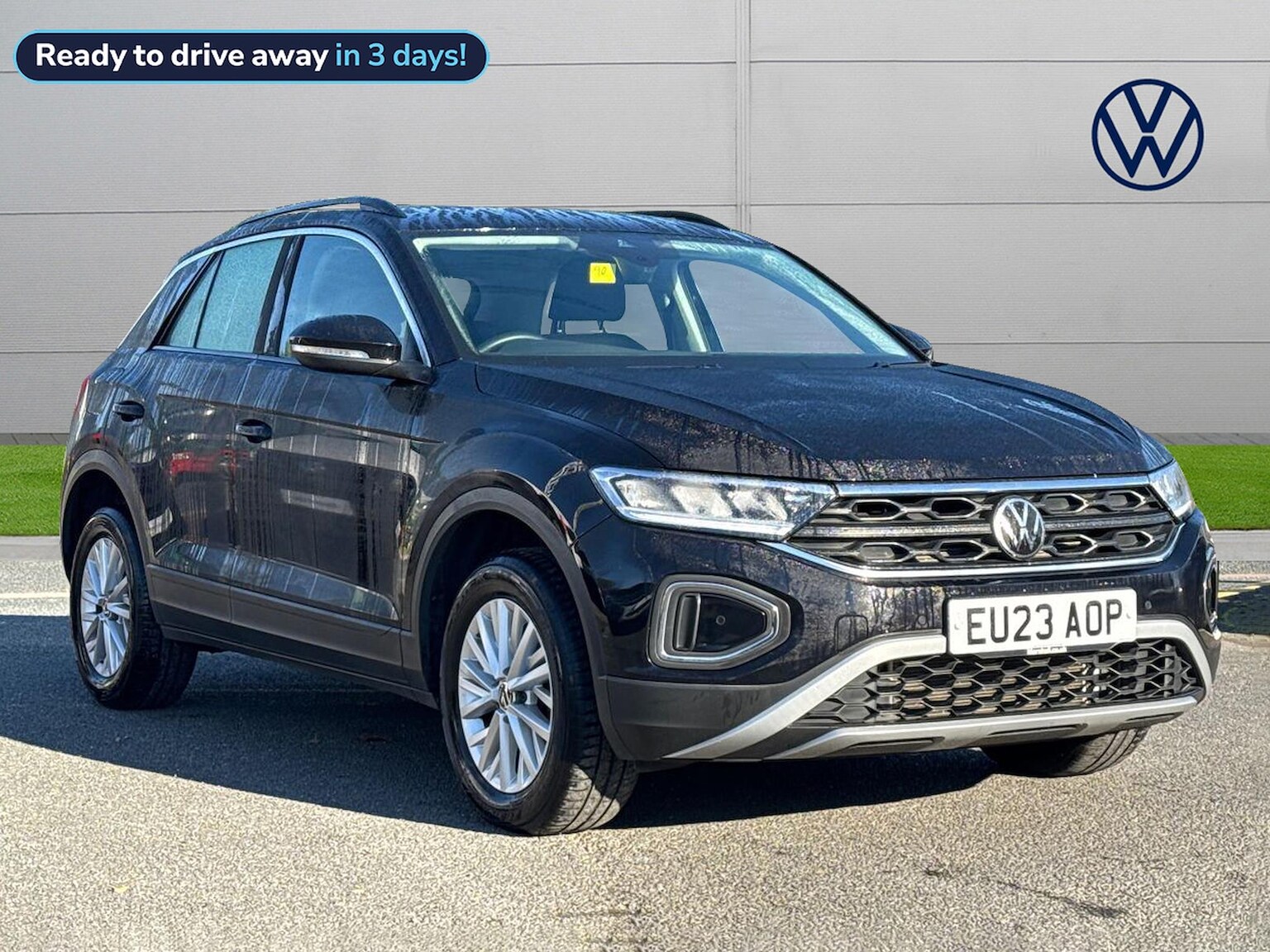 Main listing image - Volkswagen T-Roc