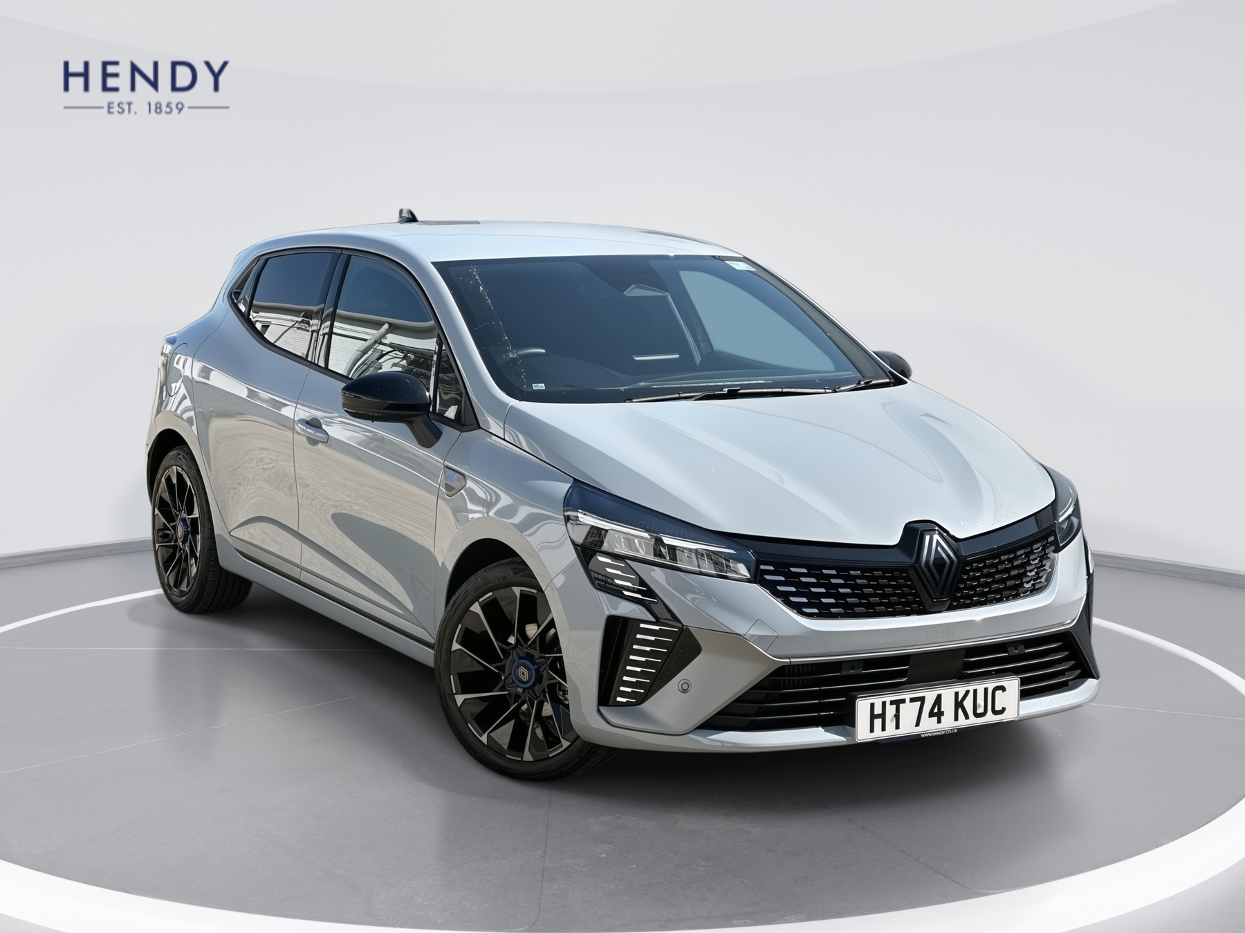 Main listing image - Renault Clio