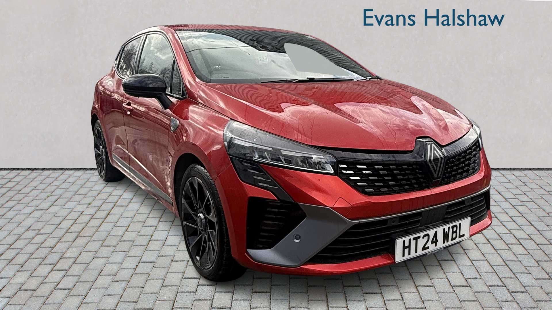 Main listing image - Renault Clio