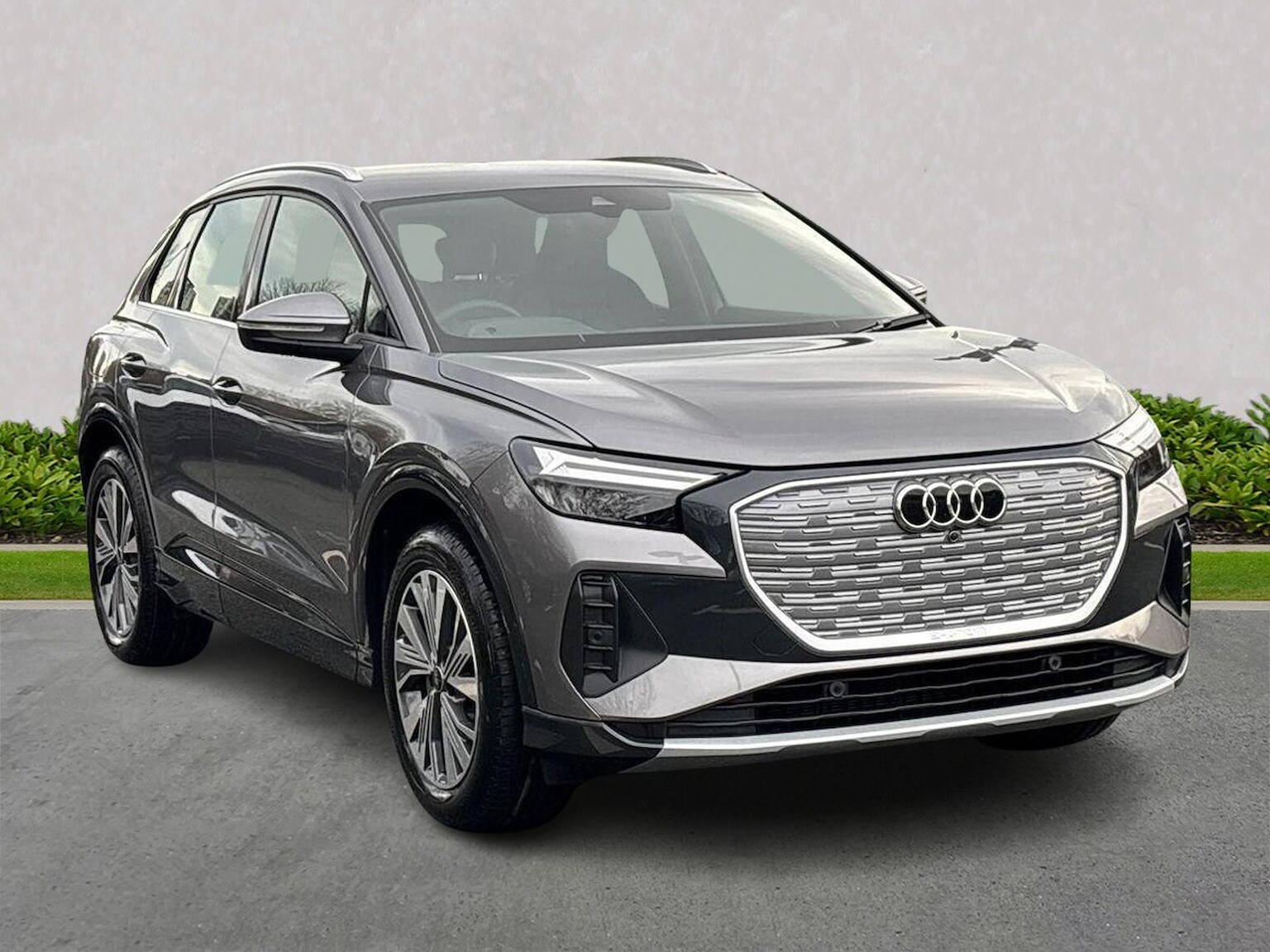 Main listing image - Audi Q4