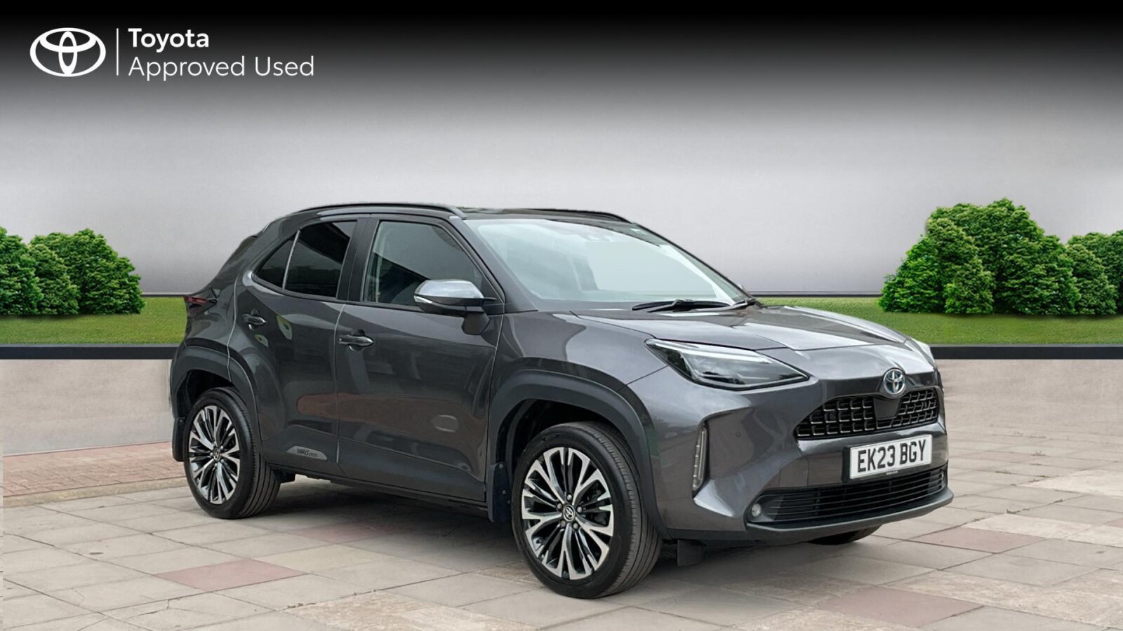 Main listing image - Toyota Yaris Cross
