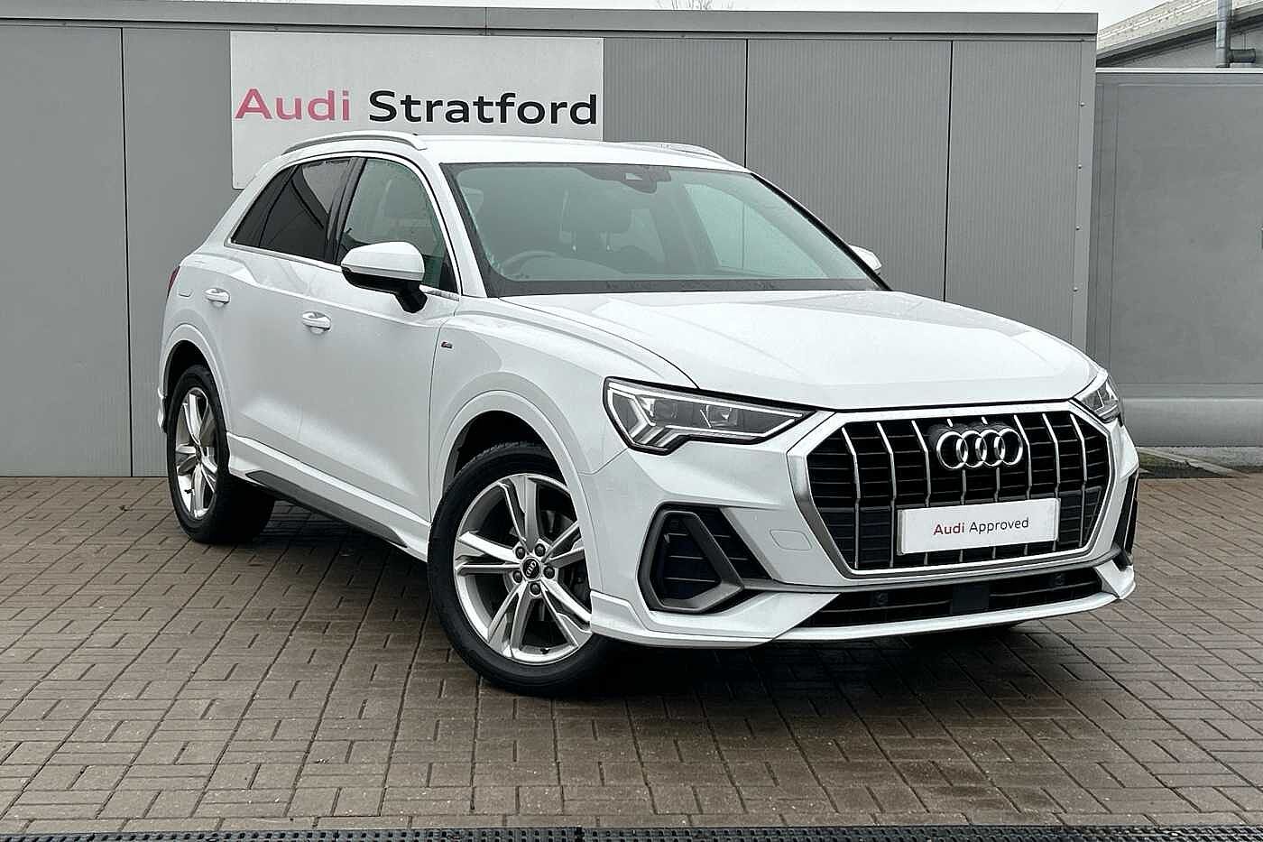 Main listing image - Audi Q3