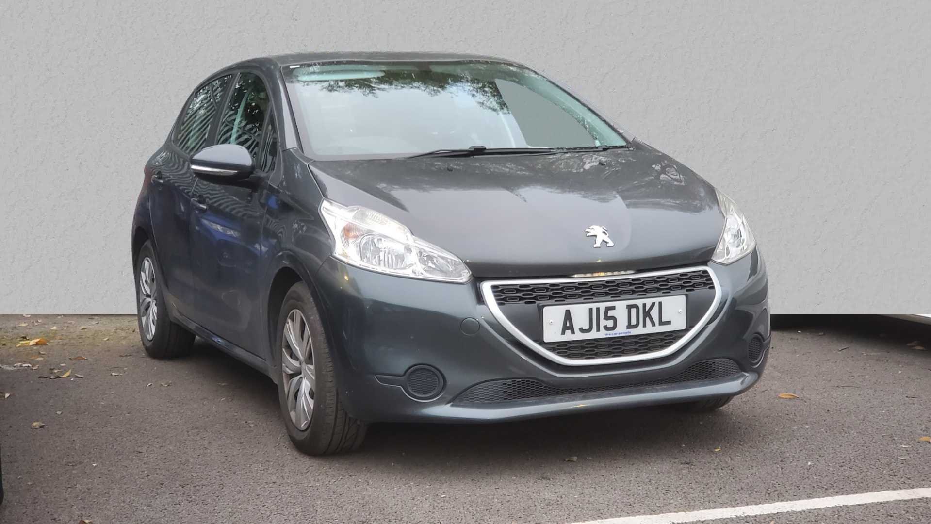 Main listing image - Peugeot 208