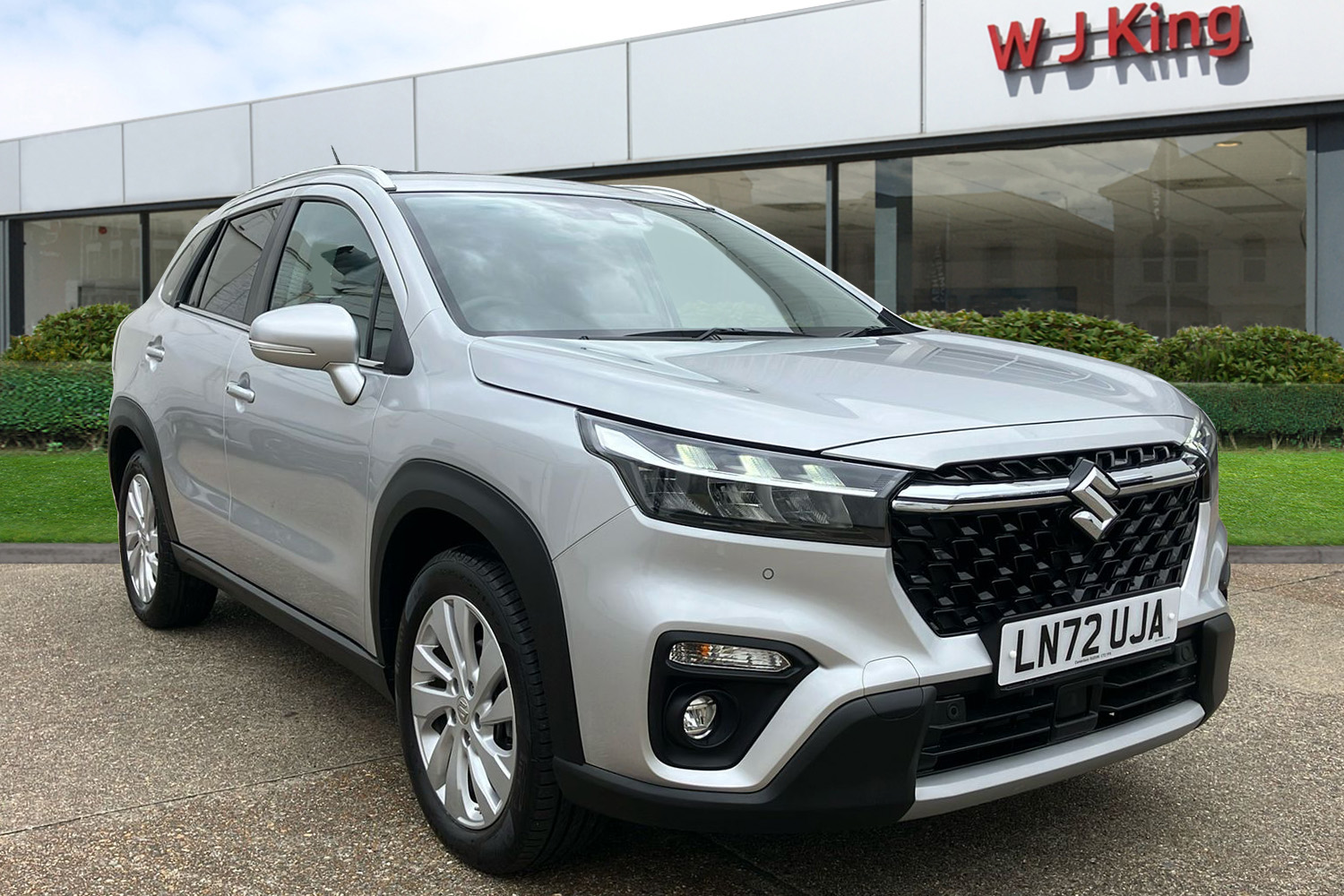 Main listing image - Suzuki S-Cross