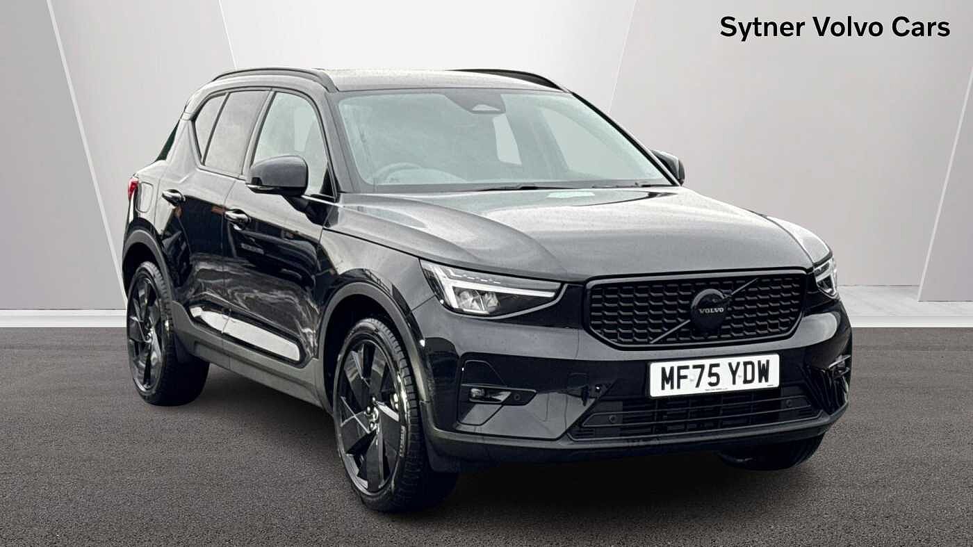 Main listing image - Volvo XC40
