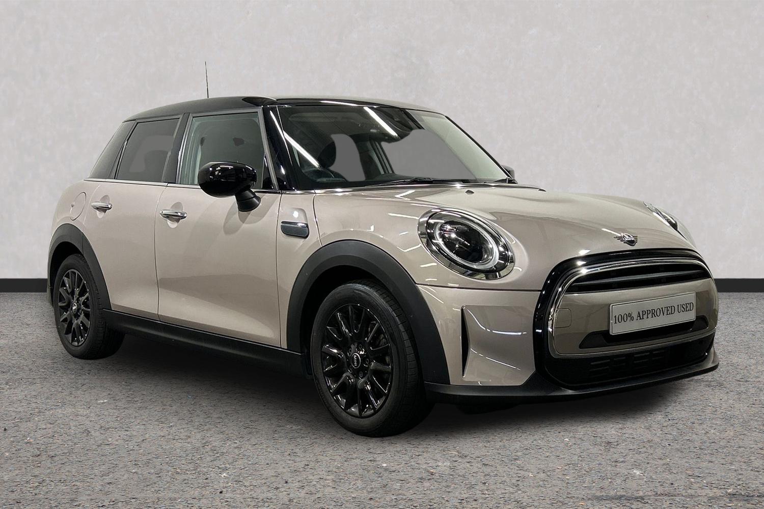 Main listing image - MINI Hatchback