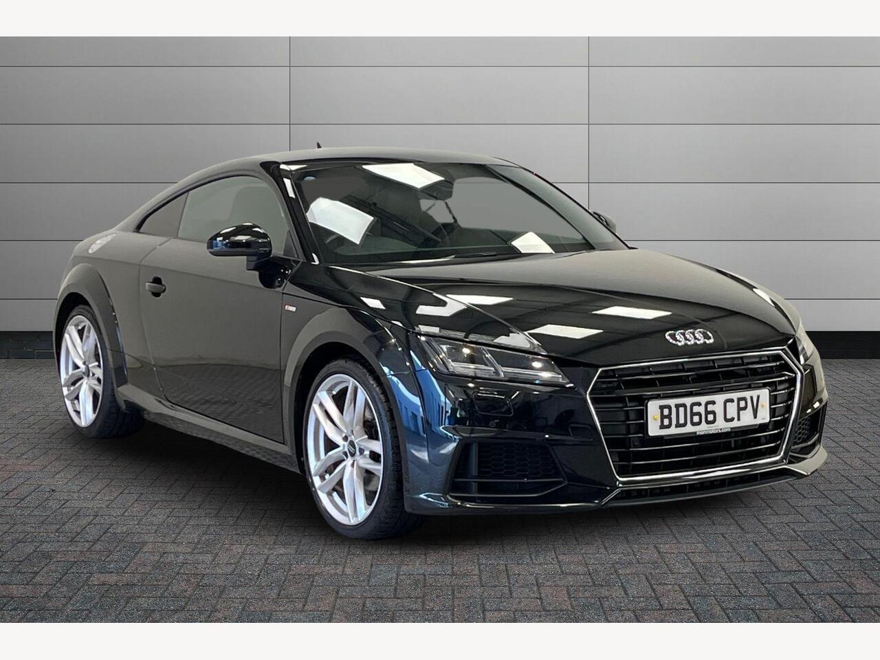 Main listing image - Audi TT