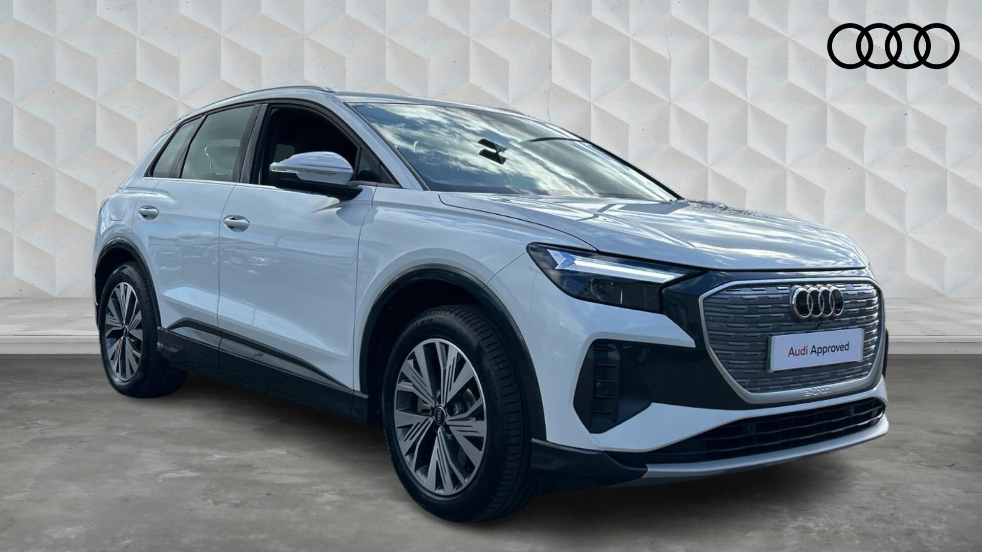 Main listing image - Audi Q4