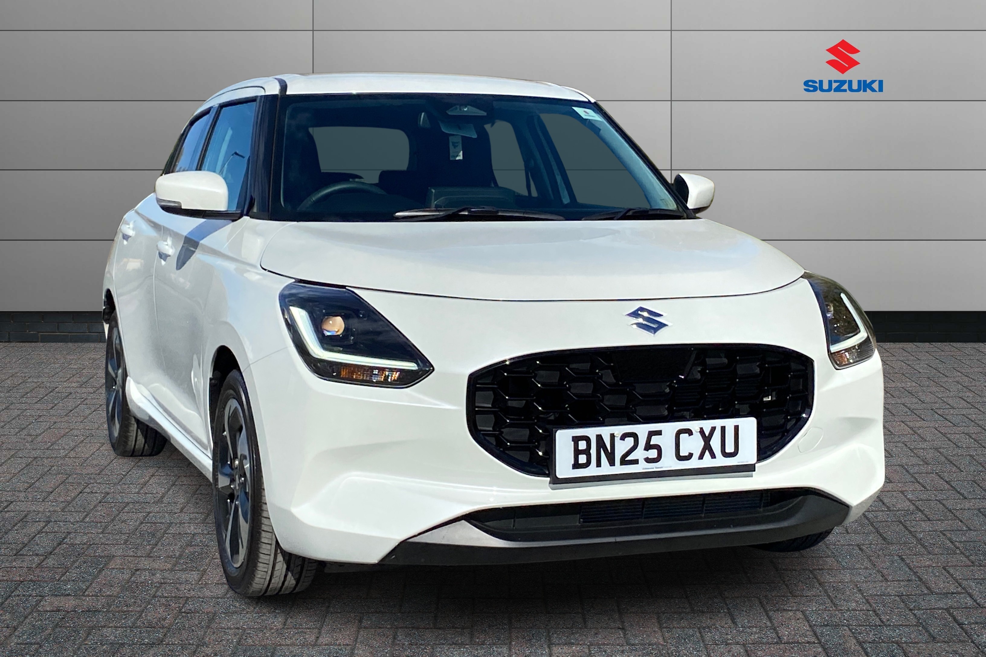 Main listing image - Suzuki Swift