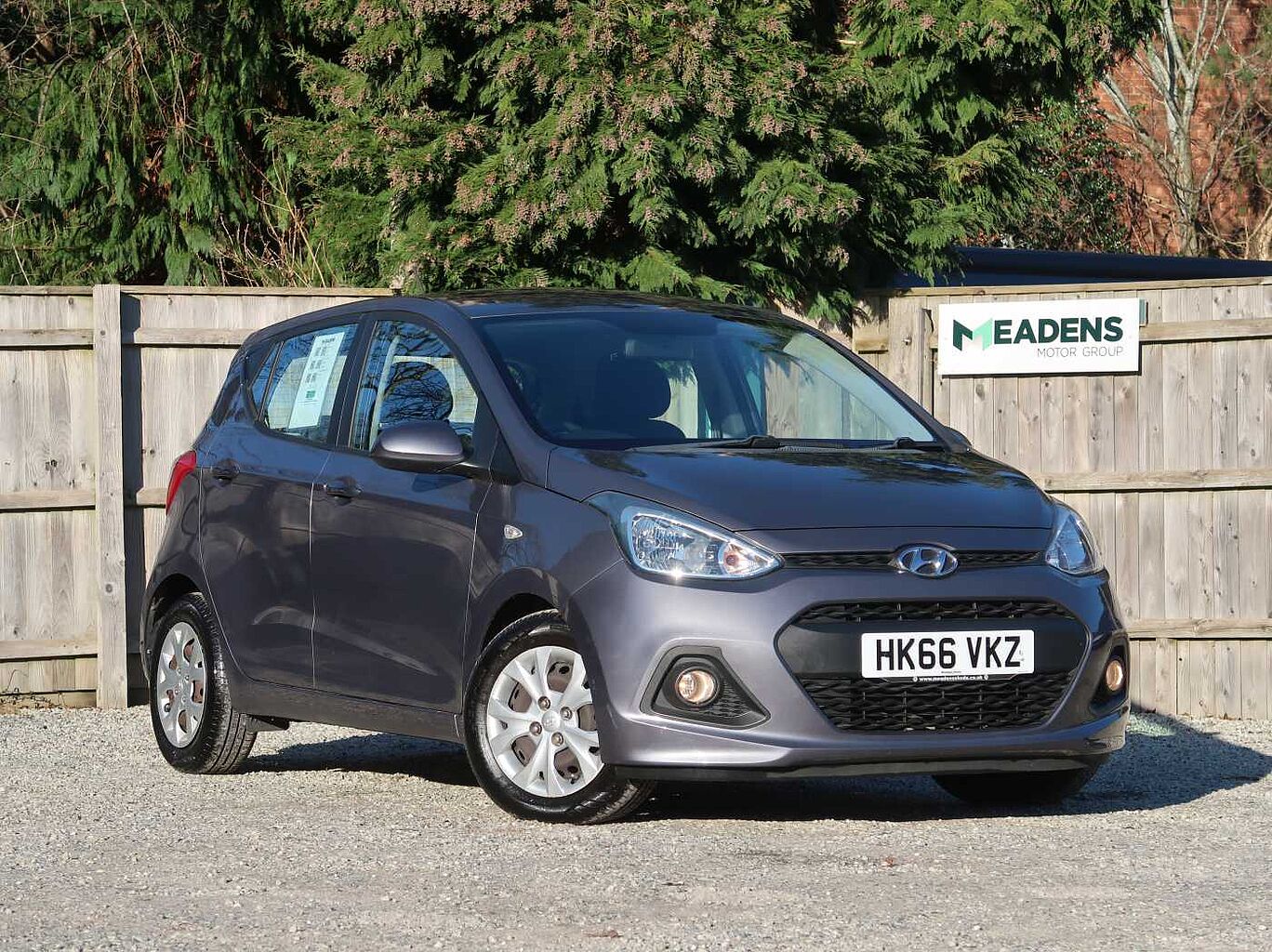Main listing image - Hyundai i10