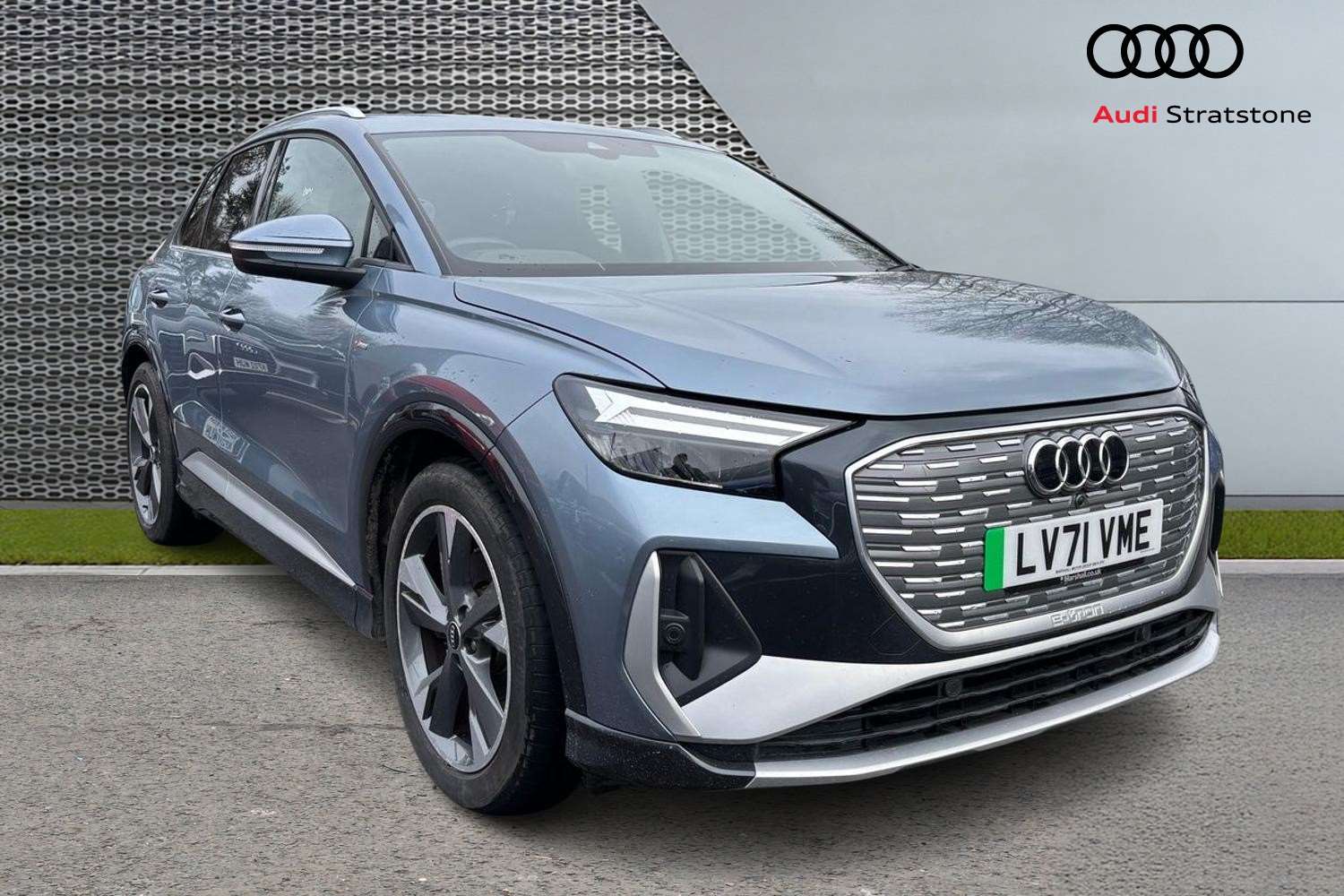 Main listing image - Audi Q4