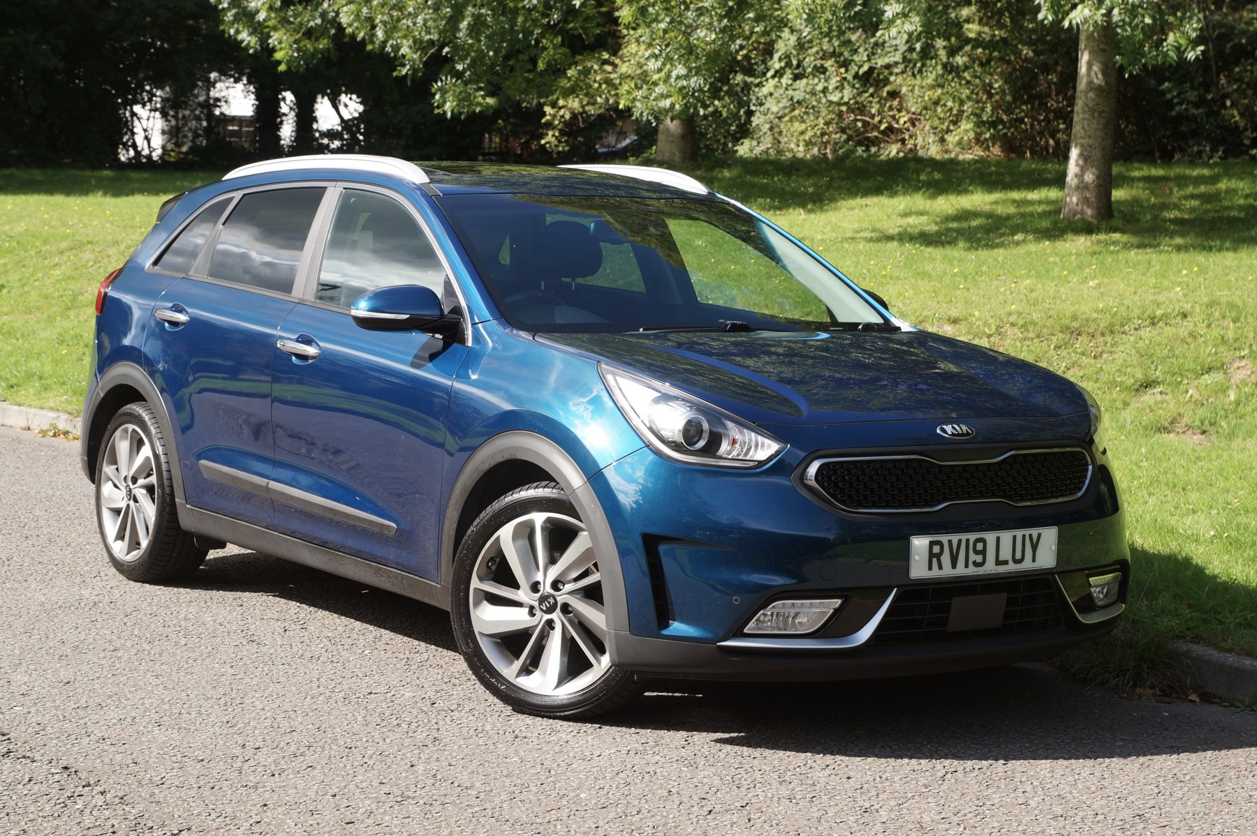 Main listing image - Kia Niro