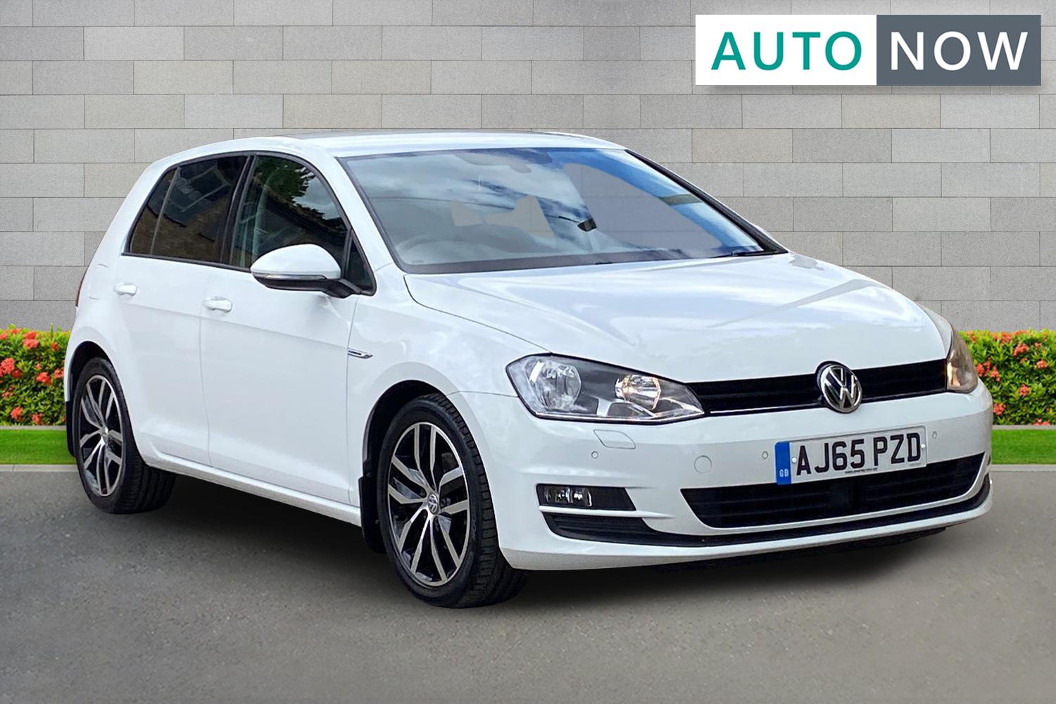 Main listing image - Volkswagen Golf