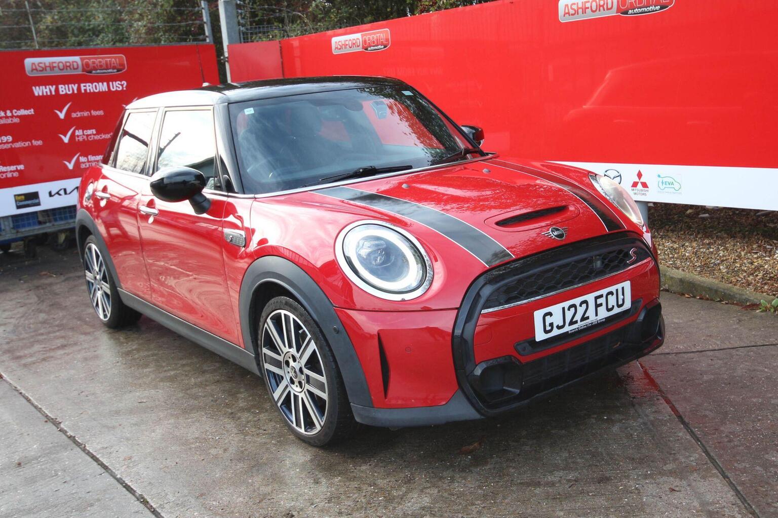Main listing image - MINI Hatchback 5dr