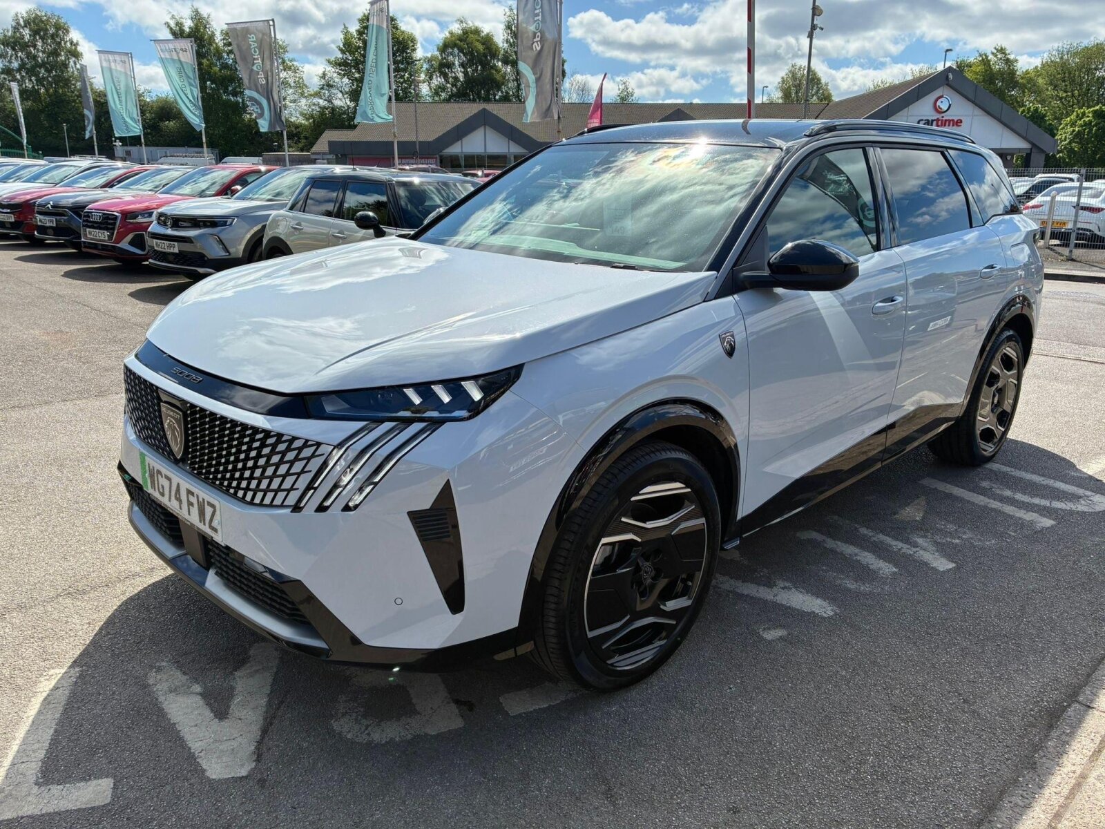 Main listing image - Peugeot 5008