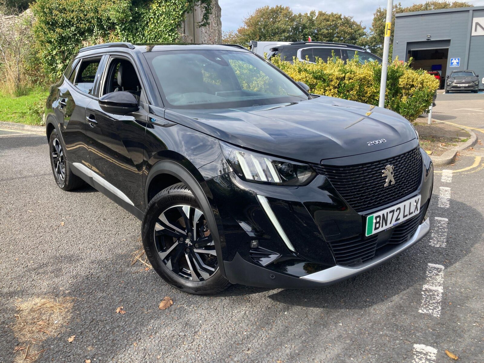 Main listing image - Peugeot e-2008