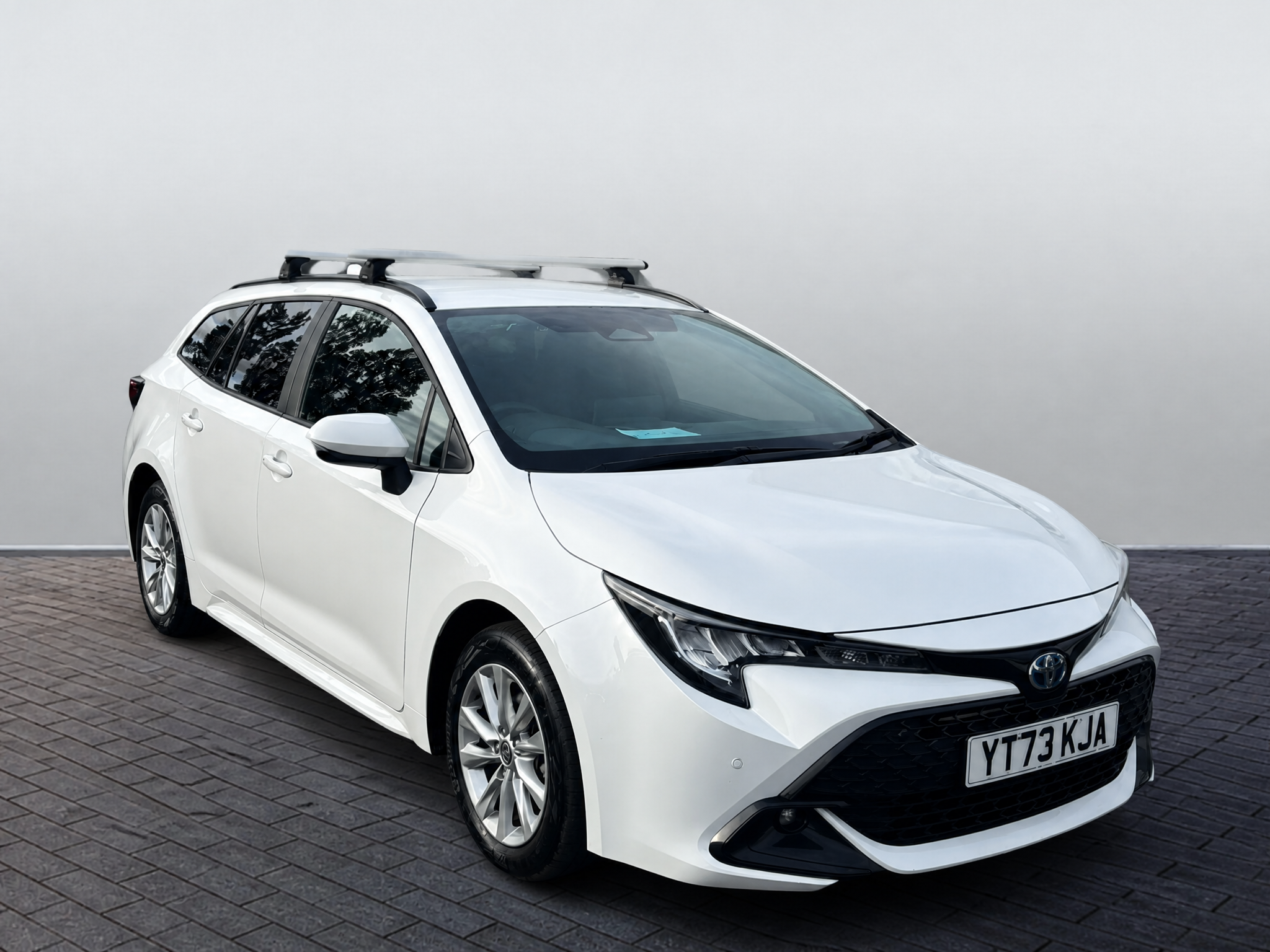 Main listing image - Toyota Corolla