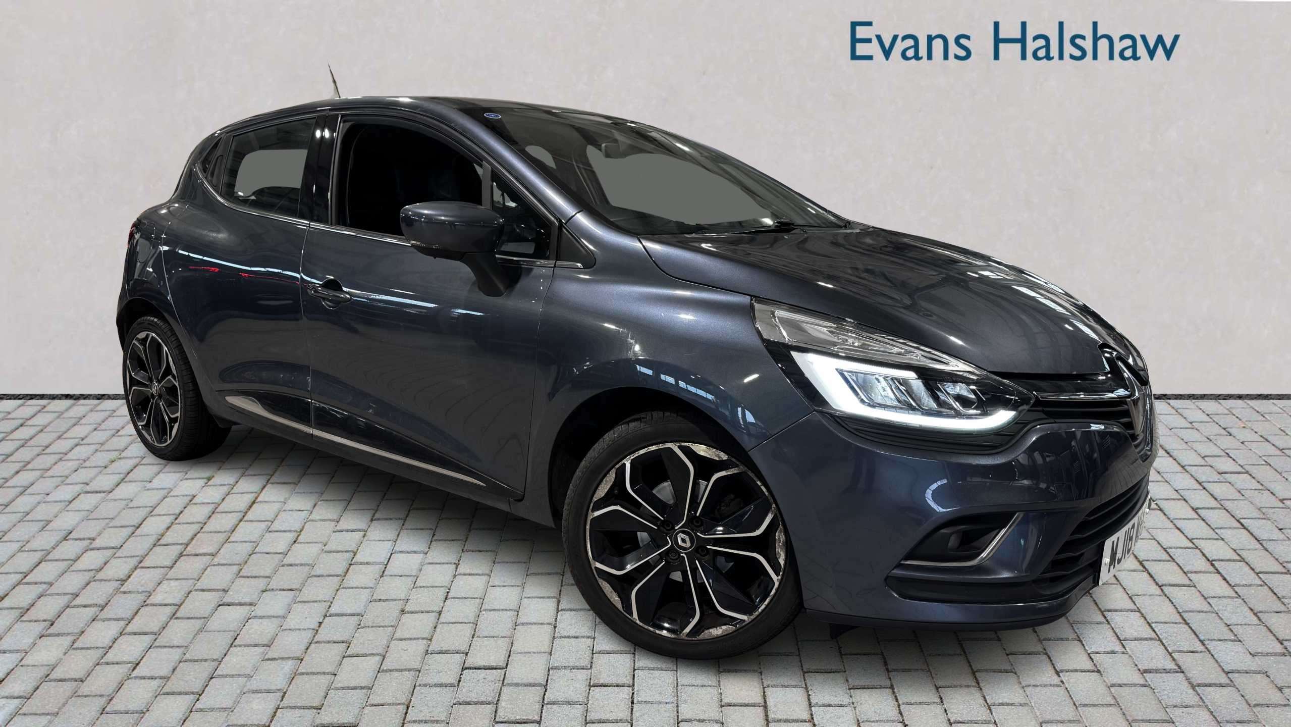 Main listing image - Renault Clio