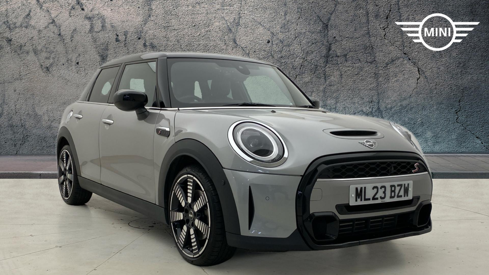 Main listing image - MINI Hatchback 5dr