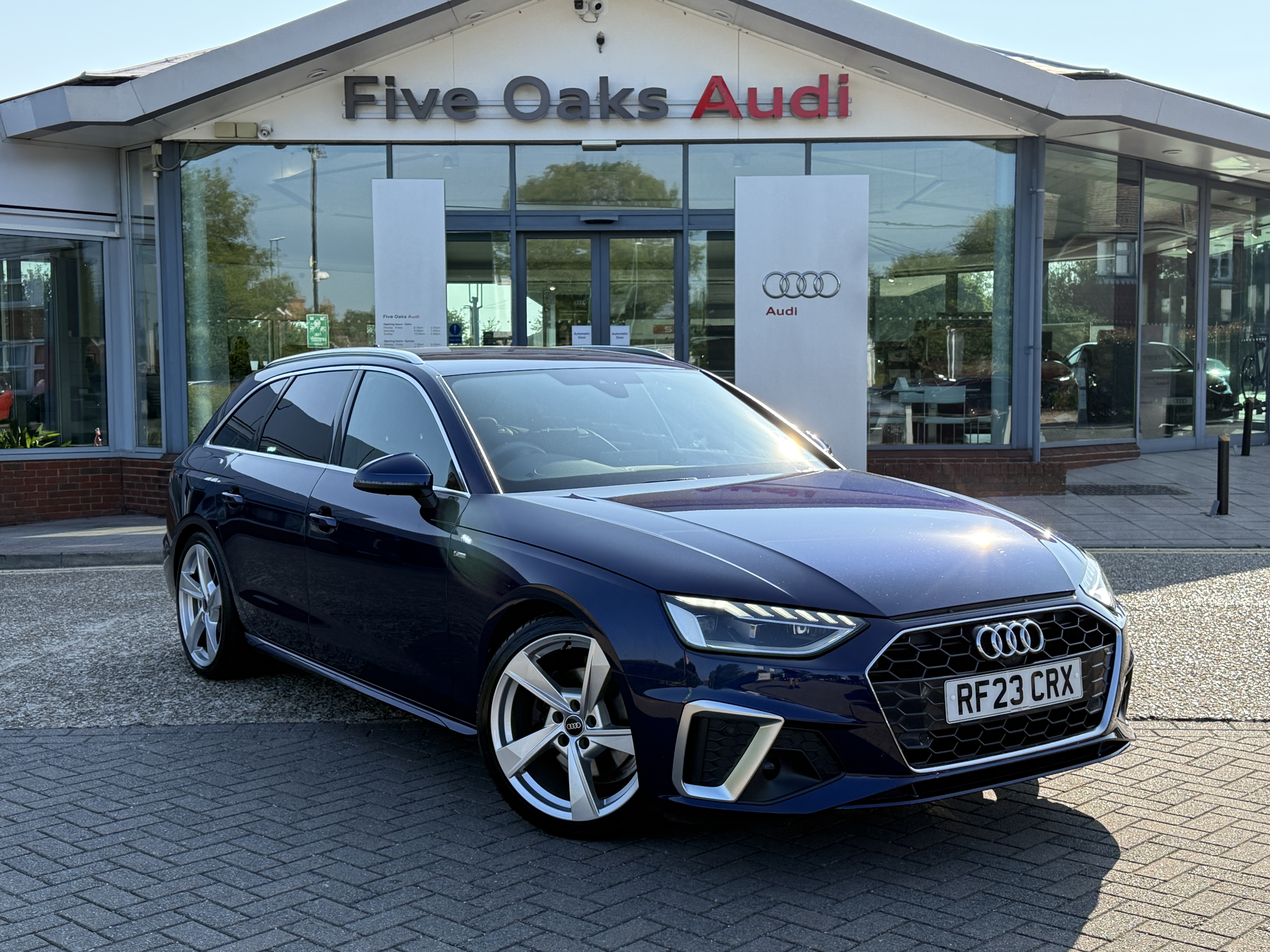 Main listing image - Audi A4