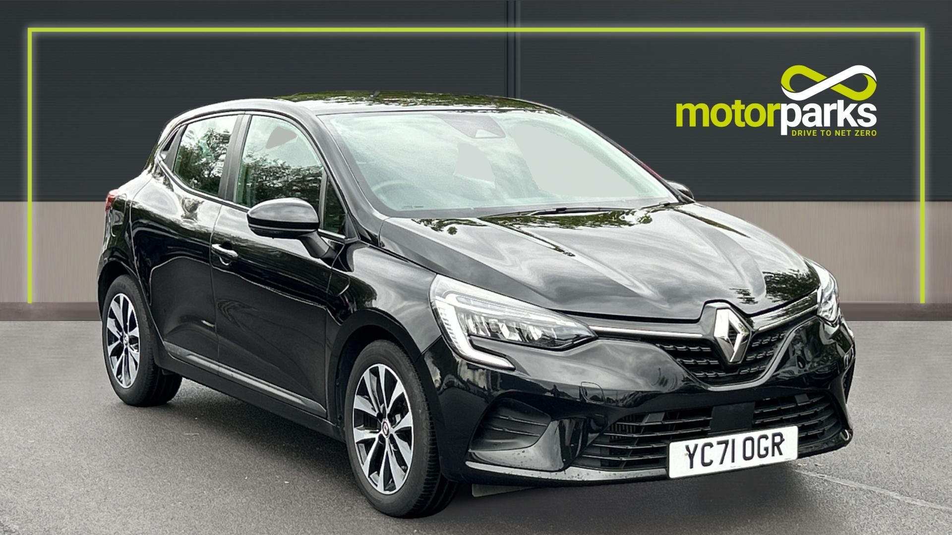 Main listing image - Renault Clio