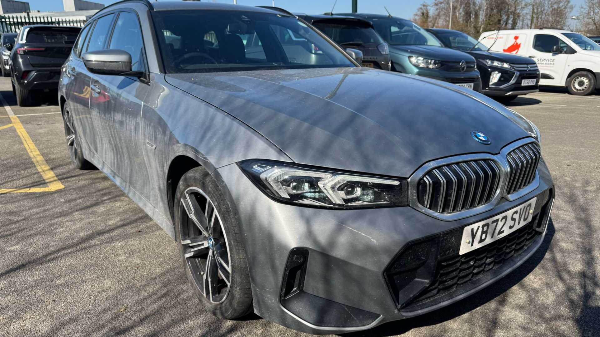 Main listing image - BMW 3 Series Touring