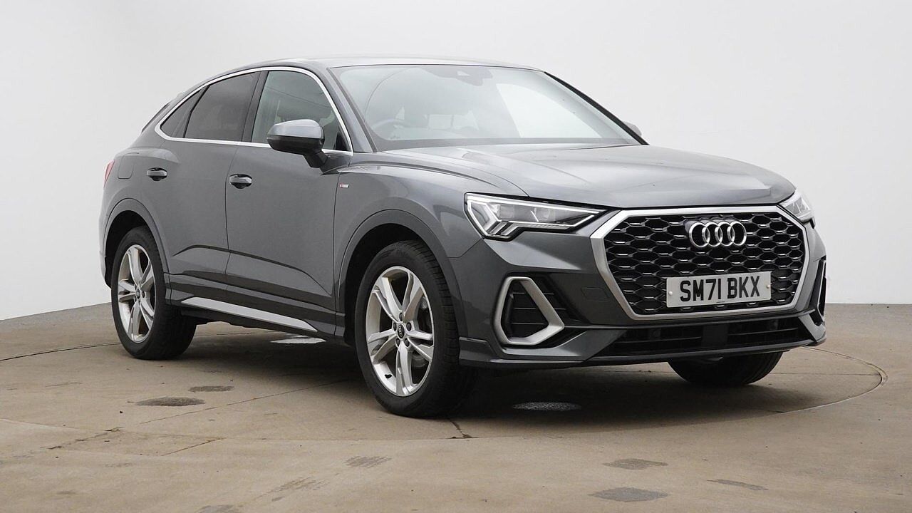 Main listing image - Audi Q3