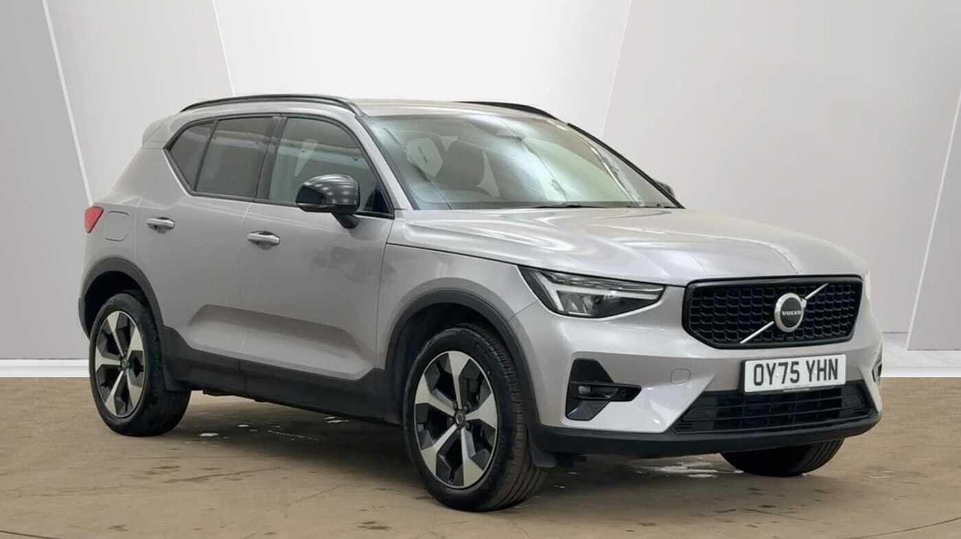 Main listing image - Volvo XC40
