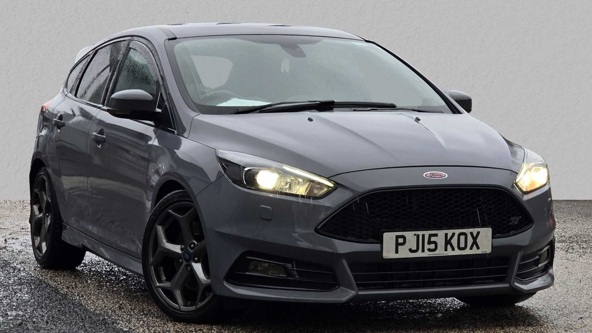 Main listing image - Ford Focus ST