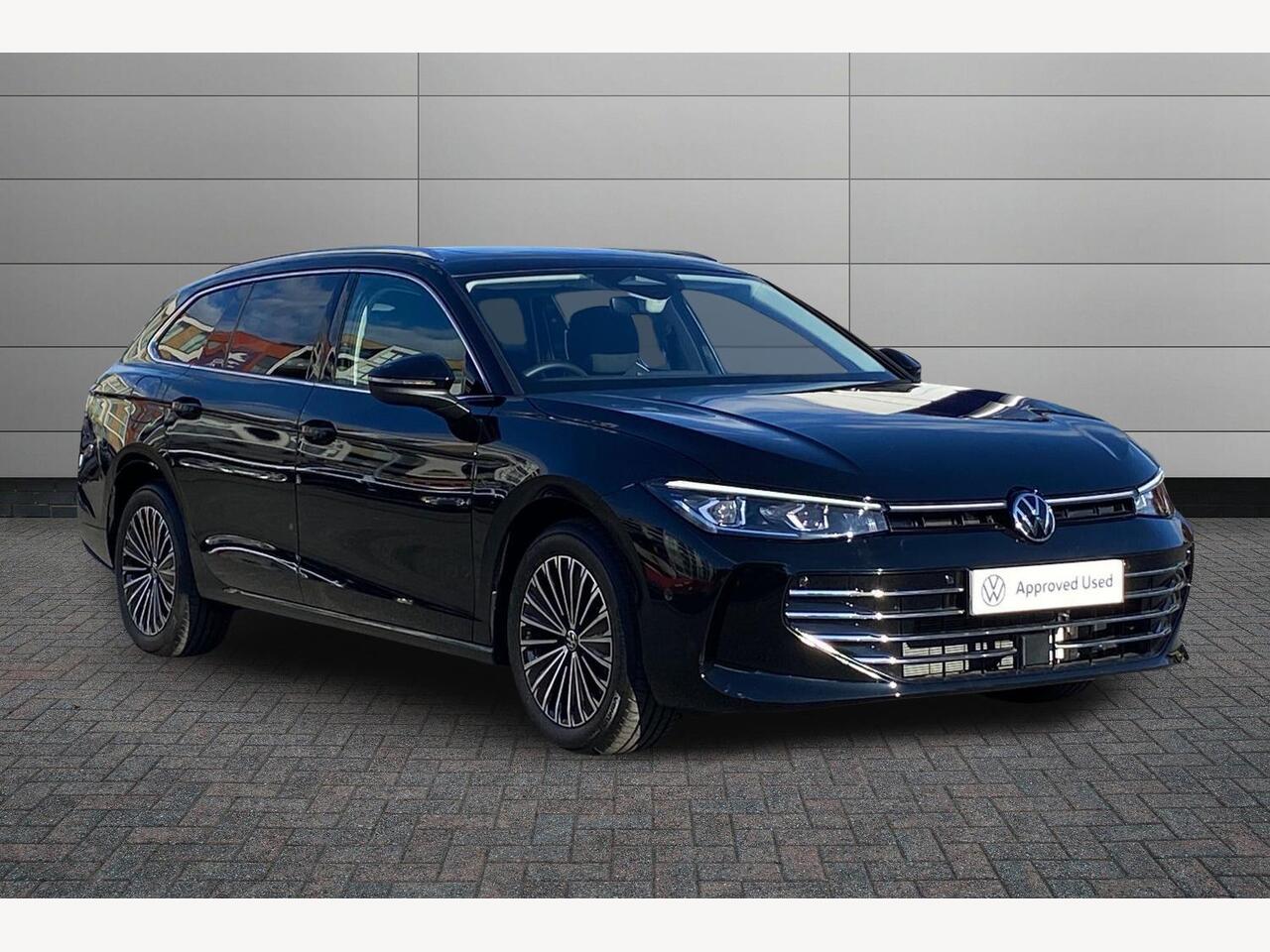 Main listing image - Volkswagen Passat