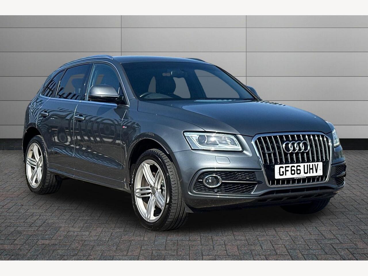 Main listing image - Audi Q5