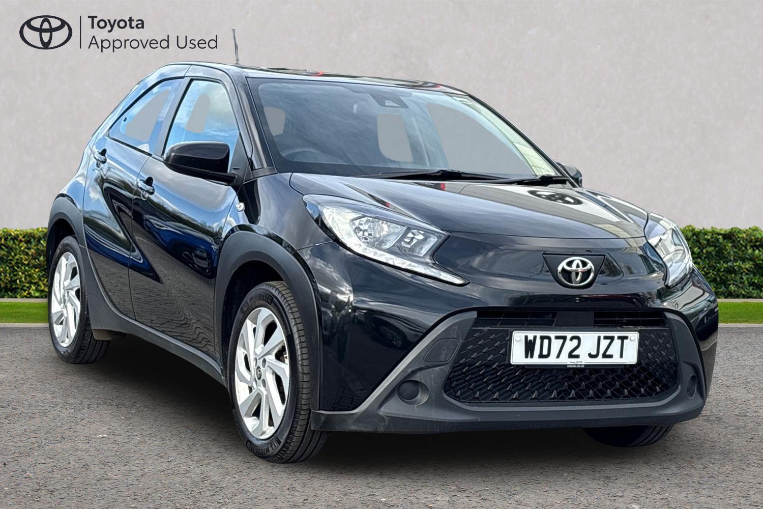 Main listing image - Toyota Yaris Cross