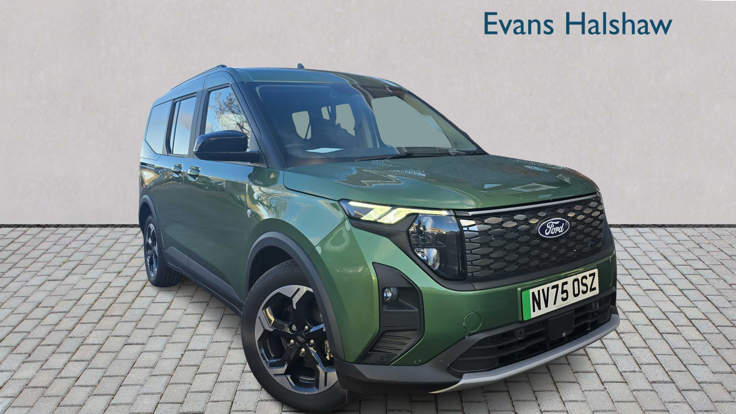 Main listing image - Ford Tourneo Courier