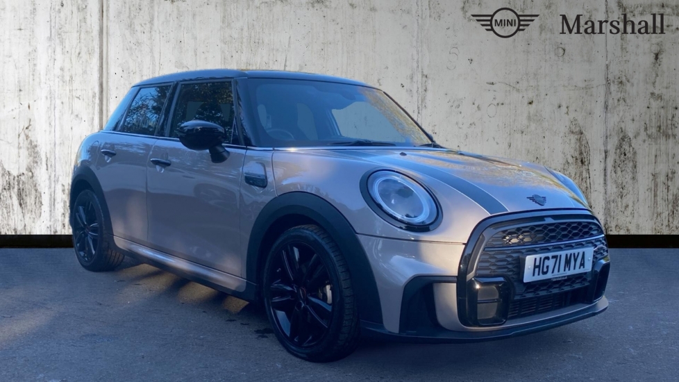 Main listing image - MINI Hatchback 5dr