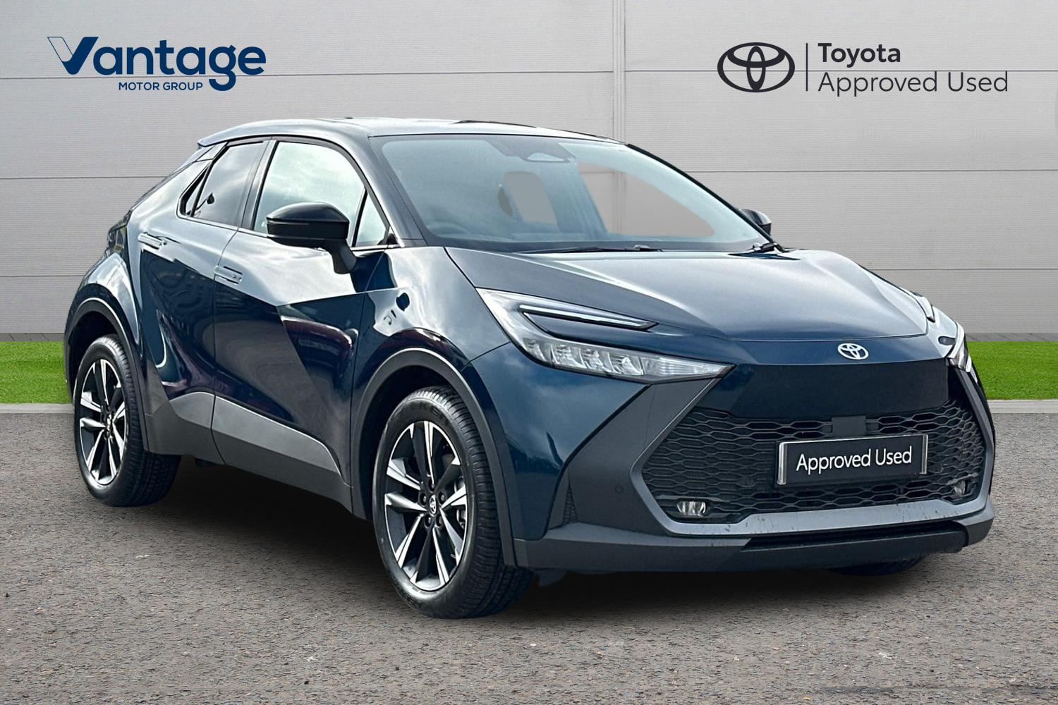 Main listing image - Toyota C-HR