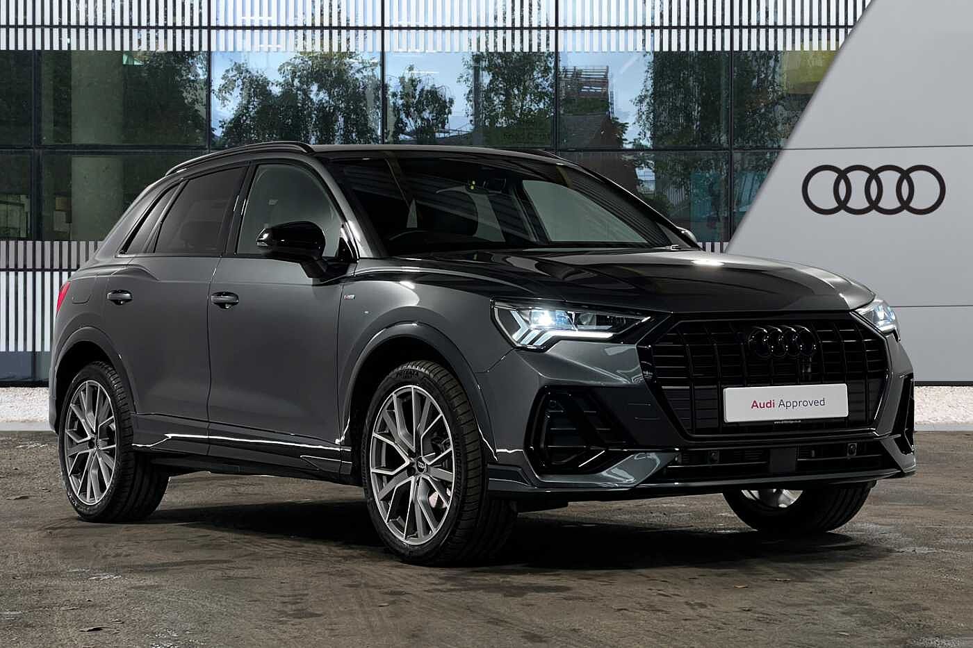 Main listing image - Audi Q3