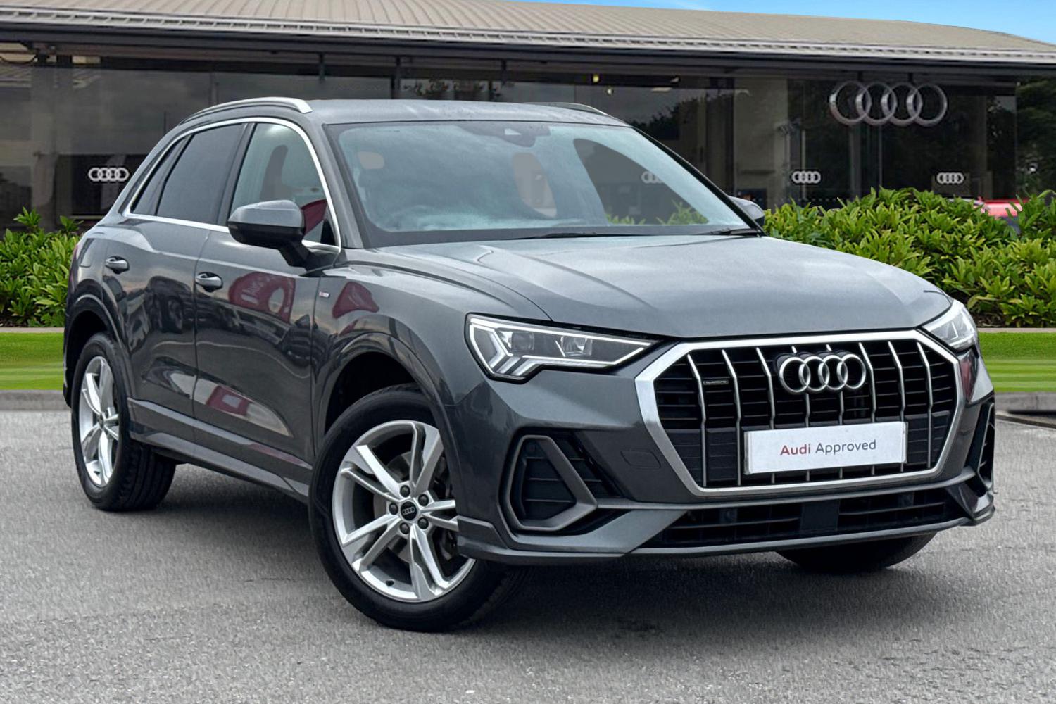 Main listing image - Audi Q3
