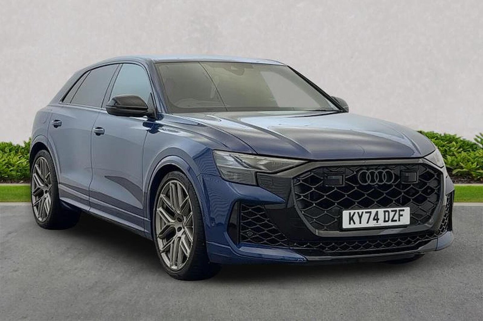 Main listing image - Audi RS Q8