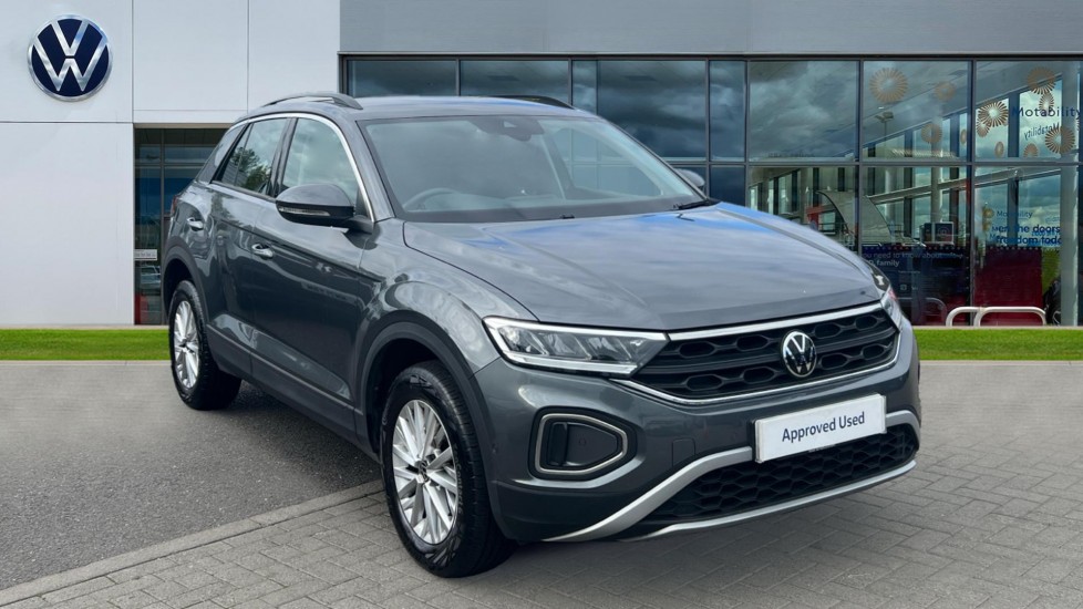 Main listing image - Volkswagen T-Roc
